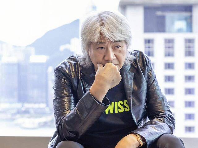 香港知名男星买天价家具，再婚后定居珠海，因赌博破产想过轻生