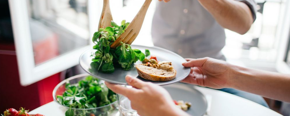 老年人晚餐禁忌及牢记五点获健康长寿之道
