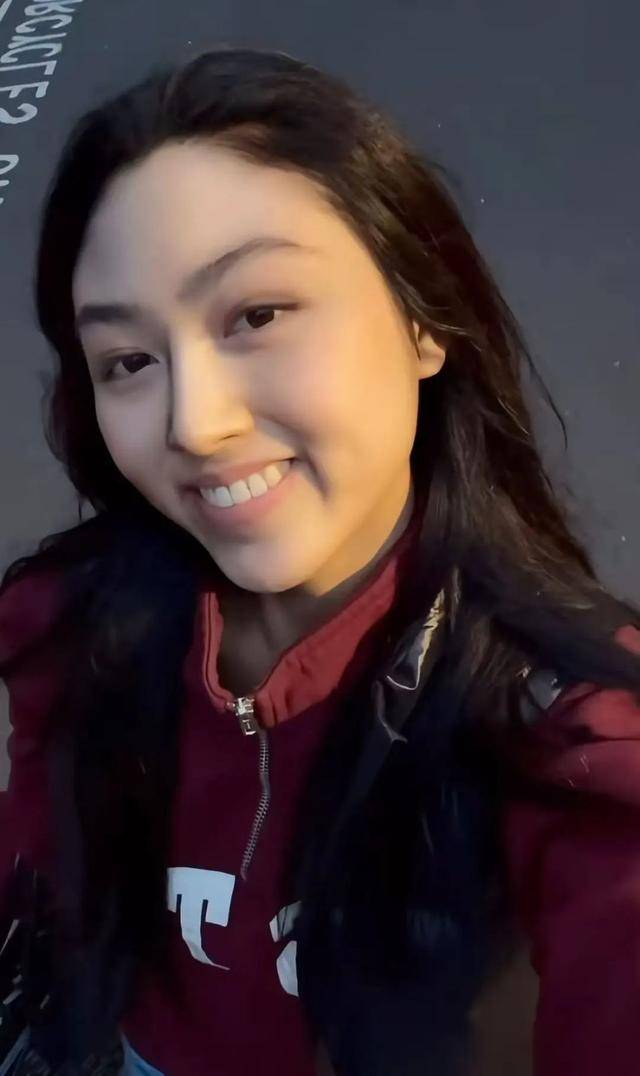 冲上热搜！任达华21岁女儿在名校跳级上课