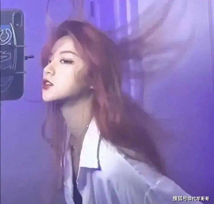 原创            千万粉丝网红与前男友合作33天，被索赔1700万，到底冤不冤？