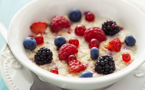 “十二道减肥粥，排毒瘦身两不误超棒”