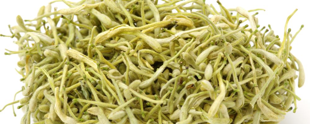 风热感冒怎么办？快来一碗金银花山楂汤吧！