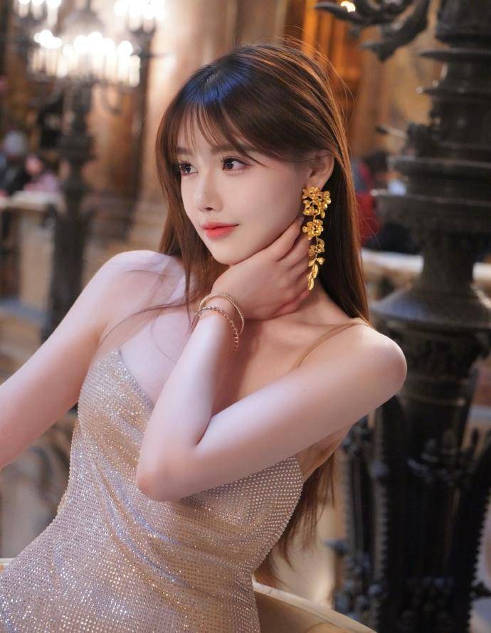 高溜穿搭超有品！颜值实力双在线，时尚大气超吸睛