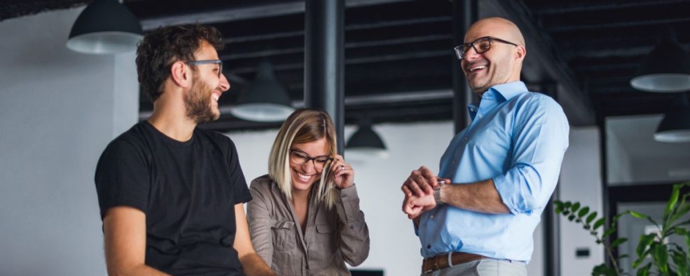 上班族保健妙法：刮刮颈部疏通经络