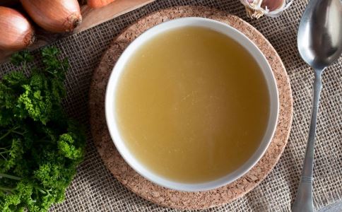 日常久坐颈椎难受？这些食疗可缓解痛苦！