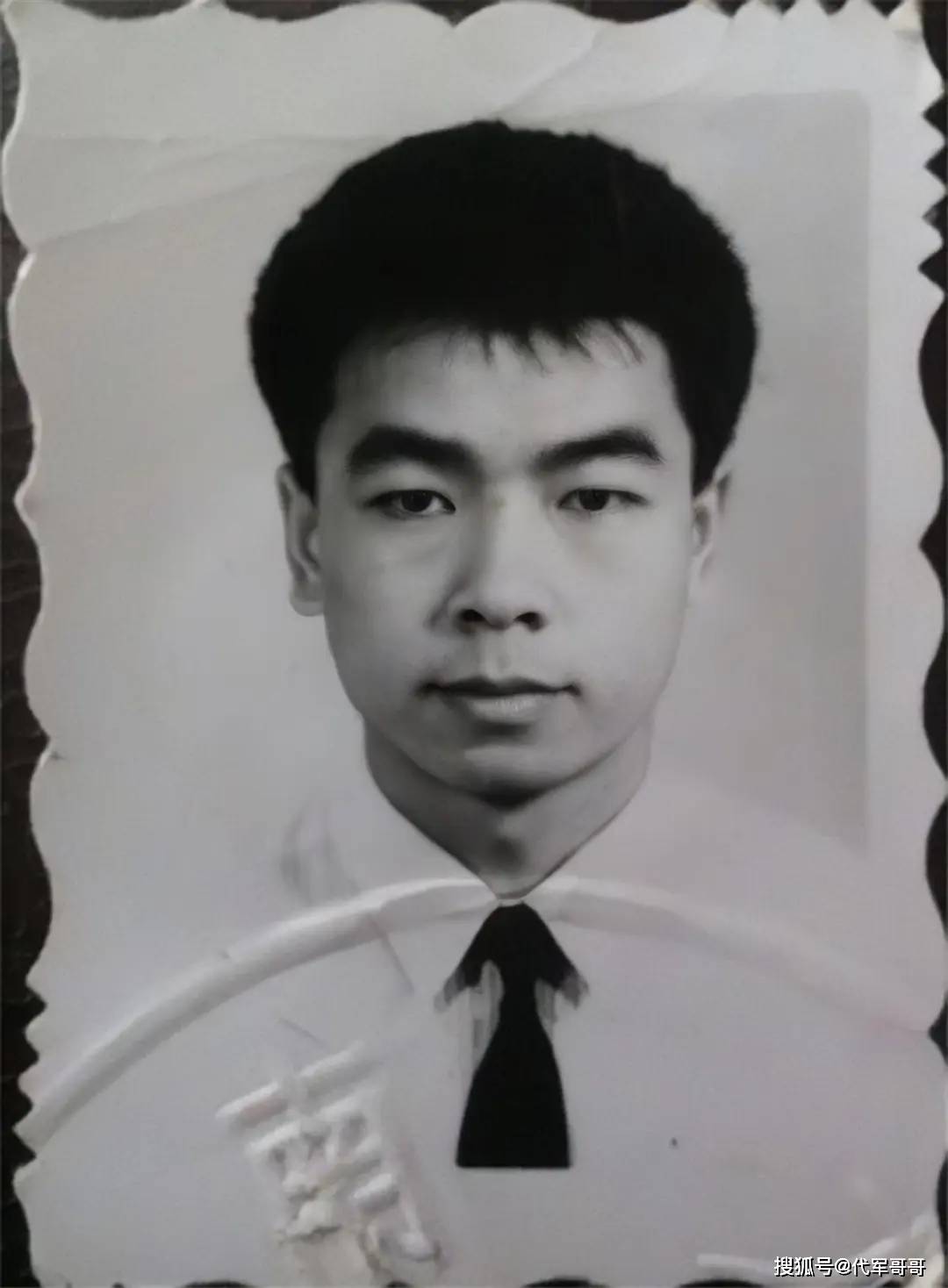 原创            王挺：含泪脱下警服，从散打冠军到职业演员，他经历了什么？