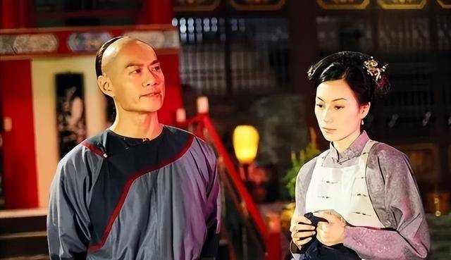 黄德斌新剧"男人怀孕"引热议，37年戏骨再突破，网友：港剧太前卫