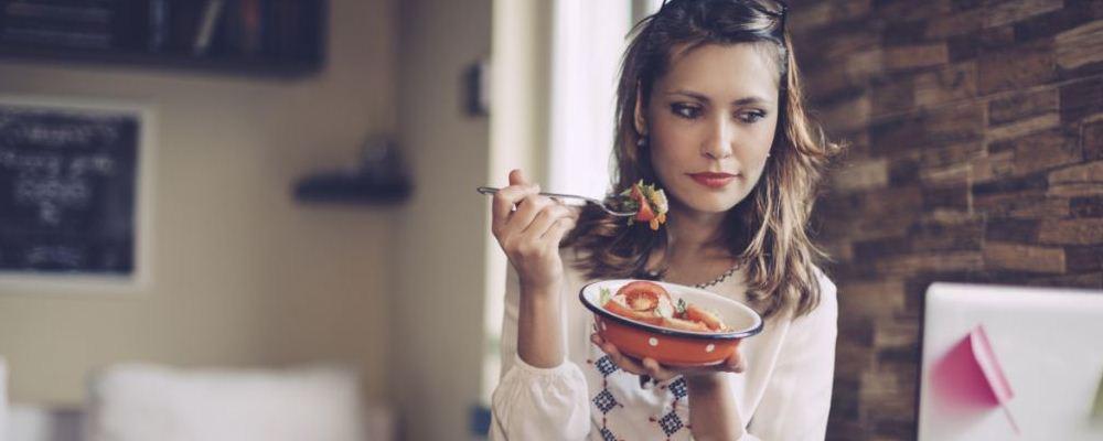 女性冬季如何驱寒 女性冬季如何抗寒 女性冬季的抗寒方法