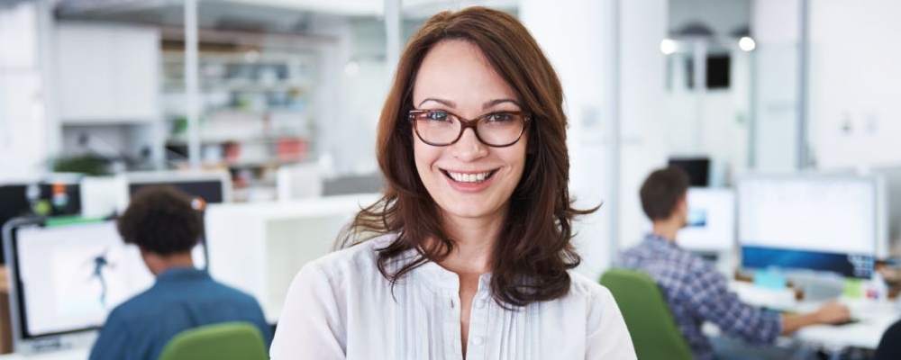 电脑族久坐易患八种疾病，需警惕这些健康隐患