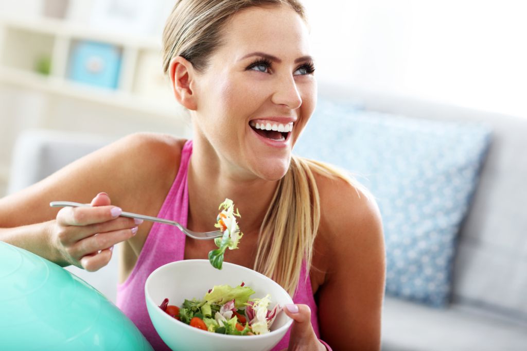 如何判断自己是阳虚还是阴虚 女人阴虚如何食补 阴虚调理的方法