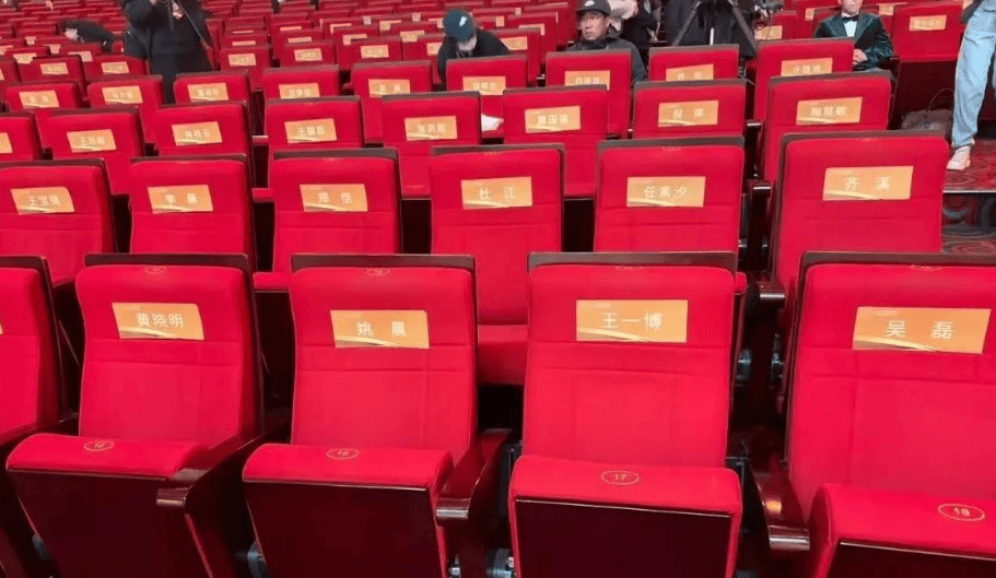 原创            华表奖如此对待王宝强，不惹众怒才怪