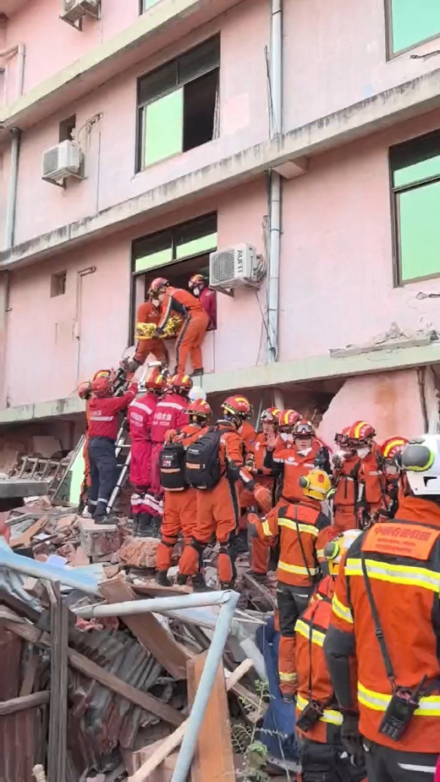 缅甸地震120小时后，中国救援队伍再救出1人！