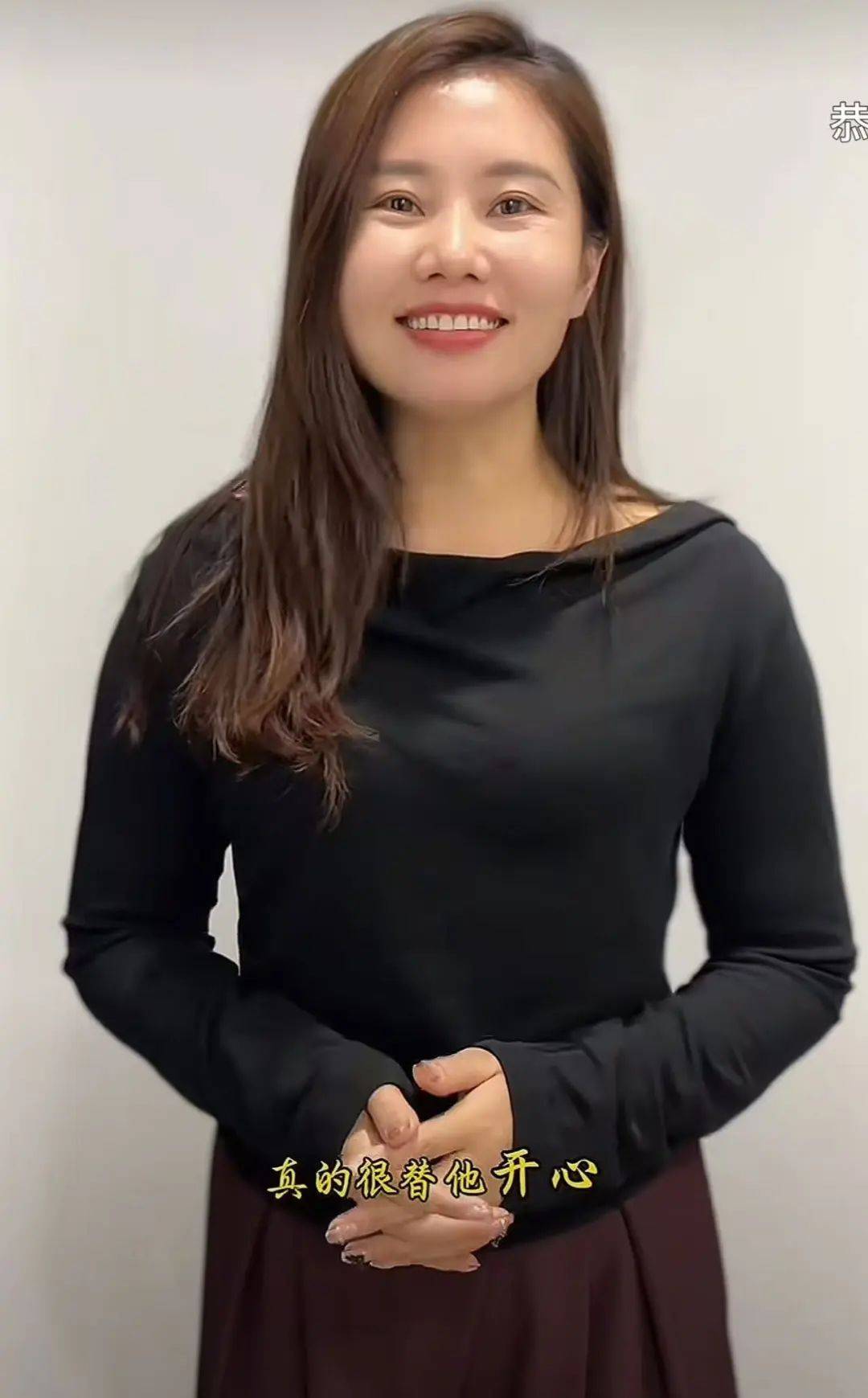 杨妞花宣布好消息：寻女19年的“棉花糖爸爸”也上岸了！