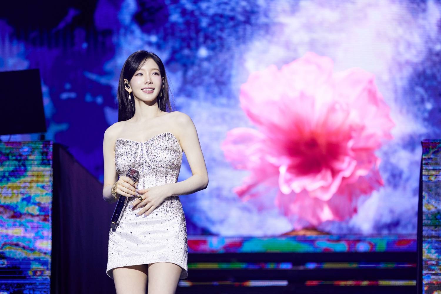 太妍首次中国澳门单独演唱会当地两万名SONE热烈响应！名副其实“值得信赖的演出”！