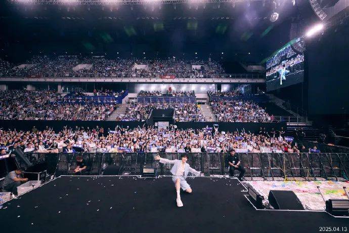 32岁歌手周深，发文告别