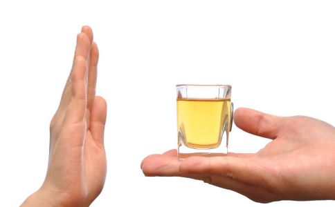 三类人群忌饮酒，大家务必多加留意