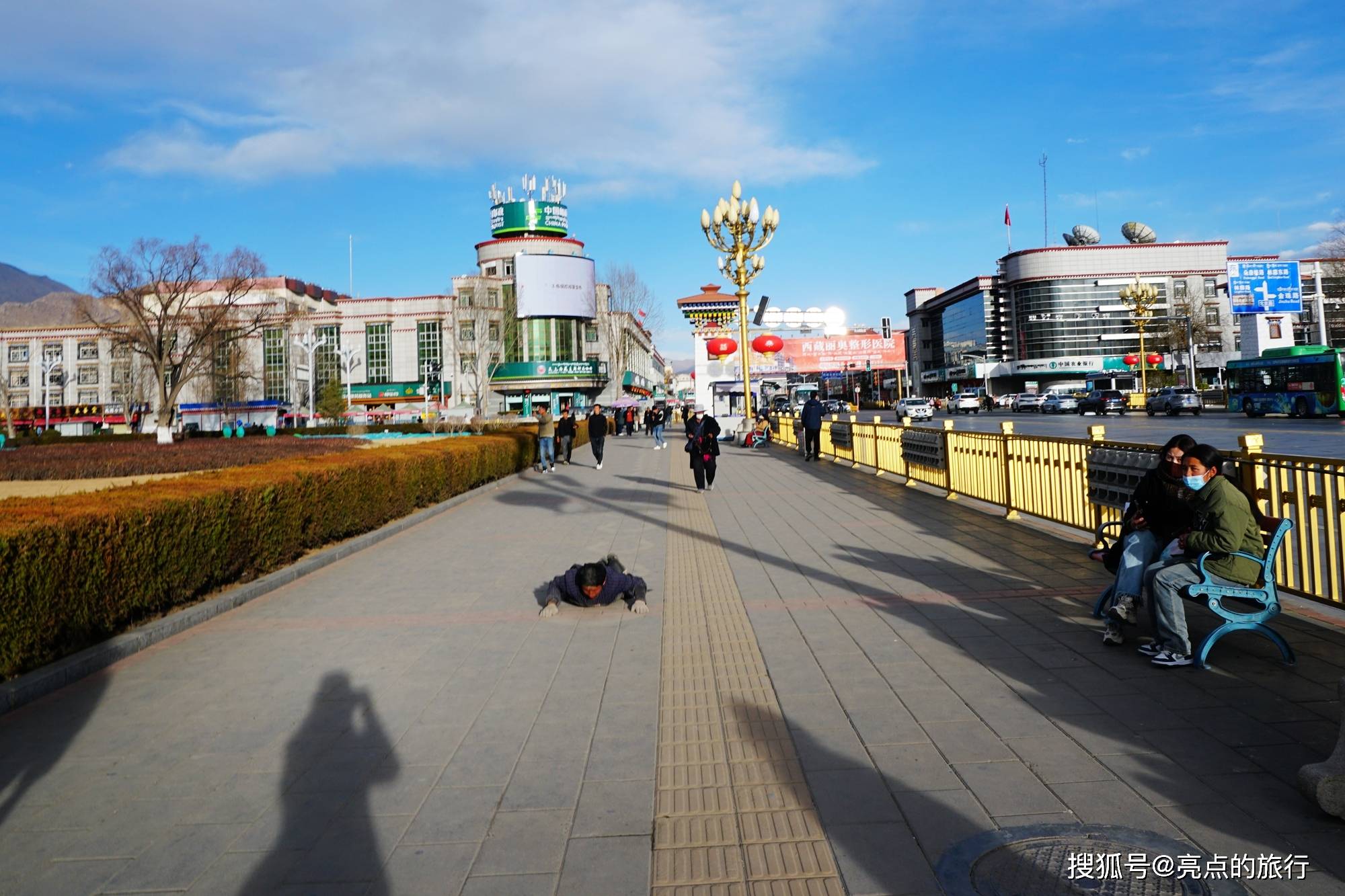 原创            拉萨闲游：在拉萨茶馆悠闲消磨时光与旅拍体验