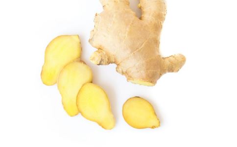生姜泡水喝好吗 生姜泡水喝的功效有哪些 生姜泡水喝有什么好处