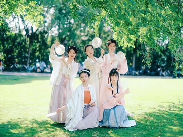 春日追国风——浙江大学以学生社团力量搭建思政育人课堂