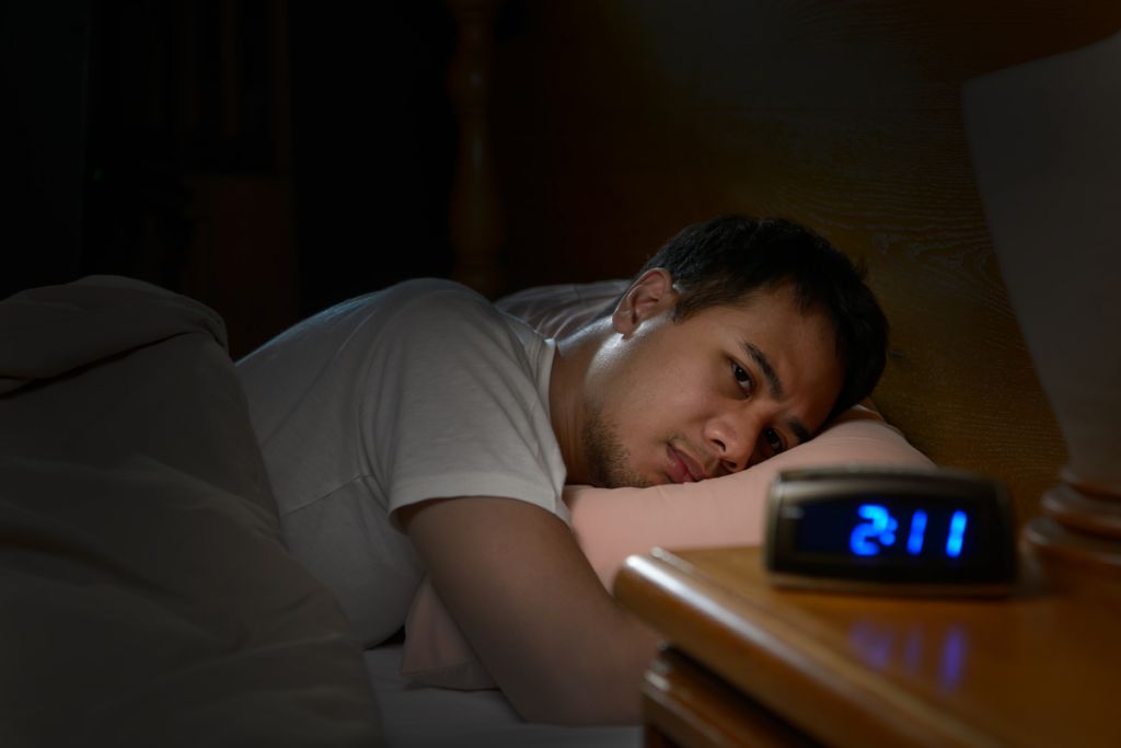 失眠症状有哪些表现 治疗失眠的最好食物是什么 失眠带来的健康影响