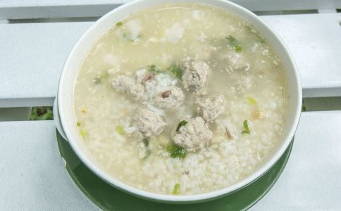 “四红补血粥如何煮得美味？其做法全攻略”