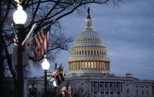 原创            英国外交官突然爆料：不小心摔碎了中国人送的茶壶，竟掉出个窃听器？