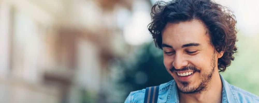 办公族女性需警惕，别让“屏幕脸”轻易找上自己