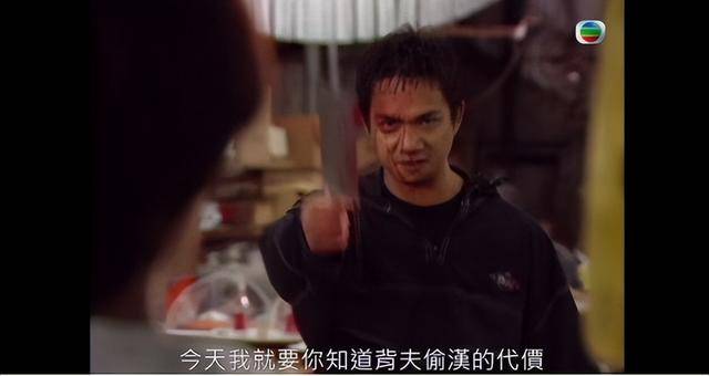 TVB“童年阴影”女儿身材火辣，被赞最靓星二代，傣族服饰亮相