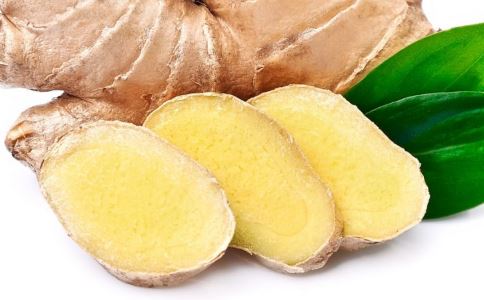 生姜泡水喝好吗 生姜泡水喝有什么功效 生姜泡水喝效果有哪些
