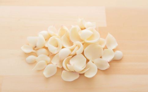 总是咳嗽口干舌燥？吃 9 种食物润肺调理啦！