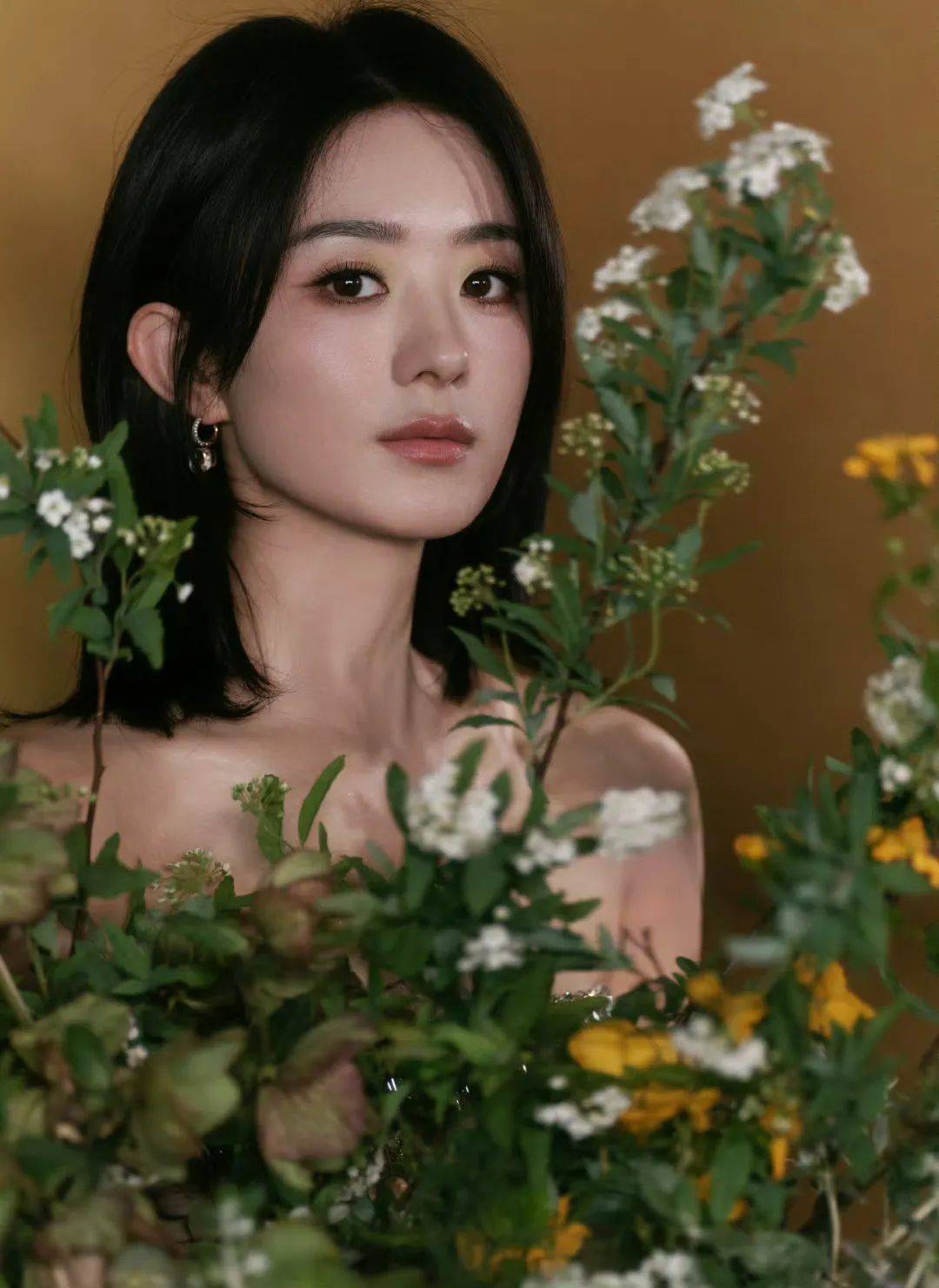 榜妹热线 ｜赵丽颖《在人间》播出？宋威龙新剧开机？倪妮廖凡合作？余承恩久不进组？谢兴阳资源？