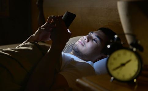 睡不着觉痛不欲生？几个中医小偏方来帮您入眠