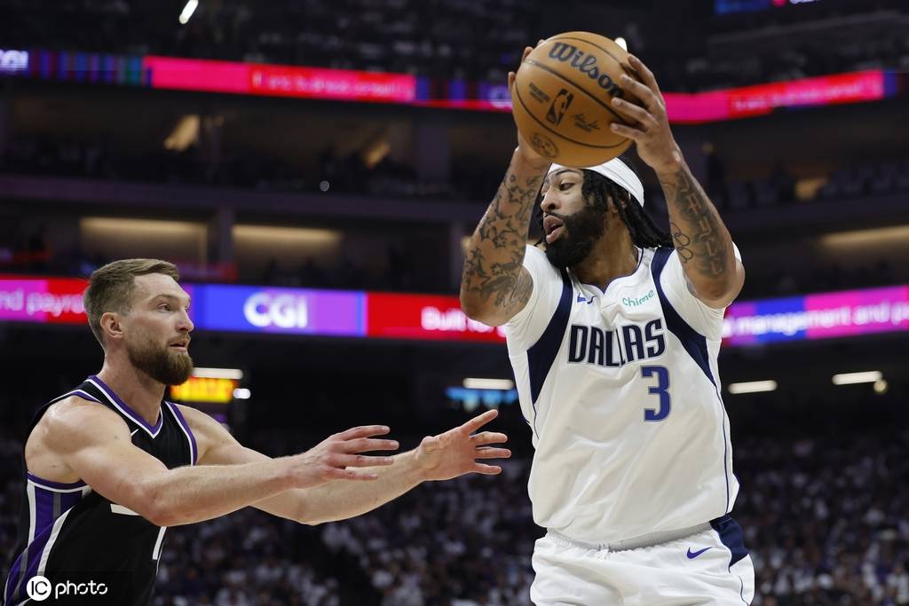 原创            浓眉27+9克莱23分 独行侠淘汰国王保留季后赛希望