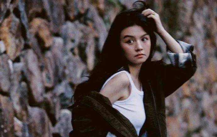 【2025.4.29】鹿晗新女友？招素人直播唱歌当艺人？娱乐圈最底层？问问江奇霖？落花时节又逢君？春夏资源恢复？