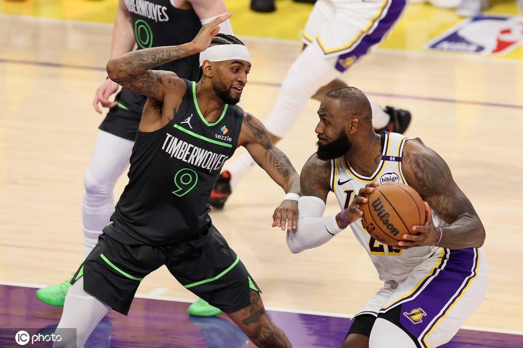 原创            东契奇37+8老詹仅19分 湖人惨败森林狼季后赛开门黑