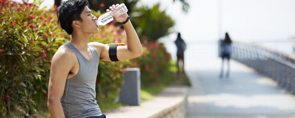 男人小便分叉原因解析，究竟是怎么回事？