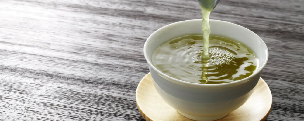 喝绿茶的好处 夏季喝绿茶好吗 绿茶的营养价值