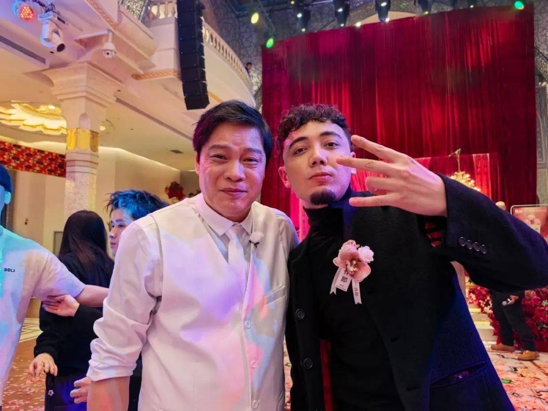 又一位Rapper录制《五哈》！追星成功！