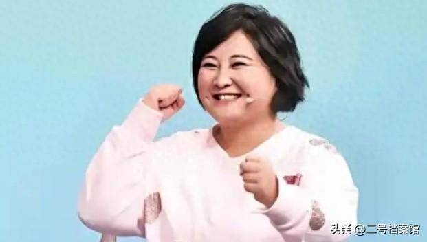 无缘春晚，被“踢出”综艺，解散公司，贾玲如今“销声匿迹”
