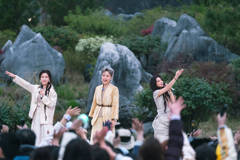 原创            《乘风2025》四公纪实，她力量吹到了白洋淀，这一位成团在望