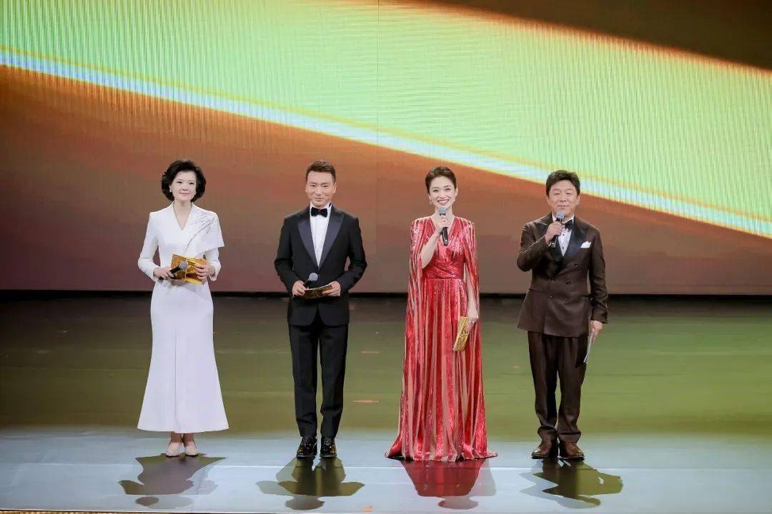 第二十届中国电影华表奖揭晓 张译惠英红分获优秀男女演员