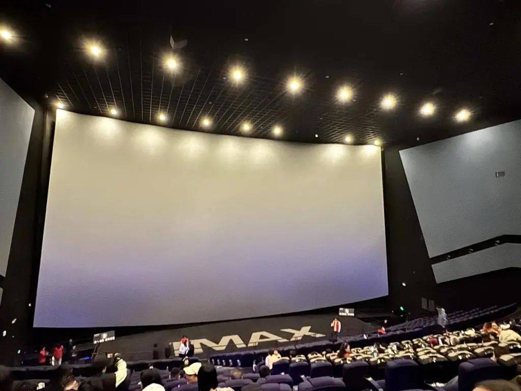 IMAX GT 银幕成为“顶流”，影院将迎来新机