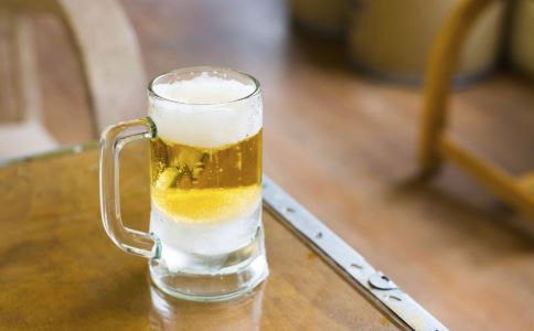 喝啤酒勿配海鲜，以防痛风来袭，别再这样做啦