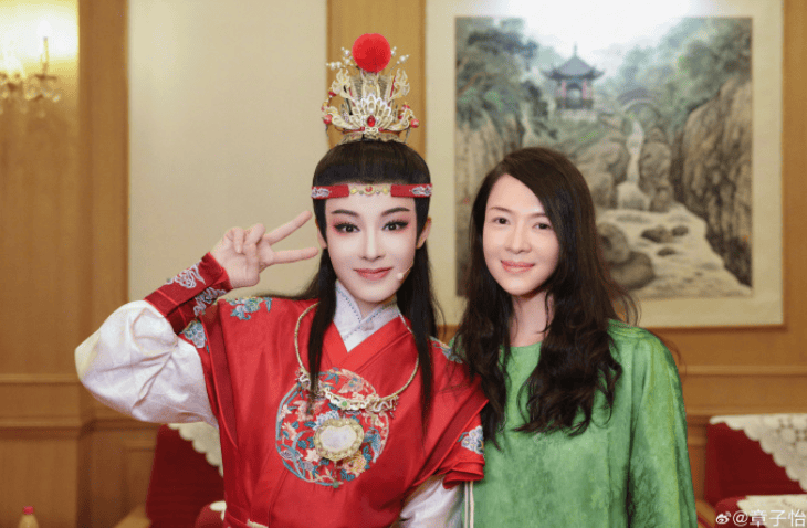 章子怡晒与陈丽君合影力挺称被“圈粉”，陈丽君回应