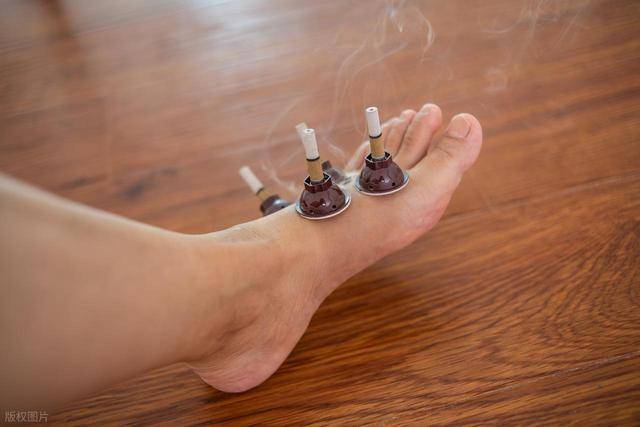 艾灸太冲穴，情绪压力统统“灸”跑啦！