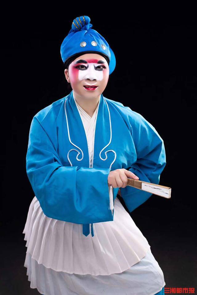 湘妹子扮丑15年，反串花鼓戏丑角走红