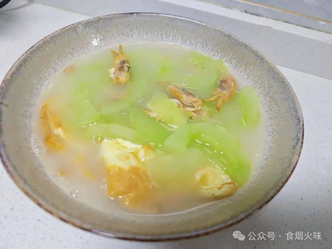 夏季湿气重，常喝此汤！清热解毒还祛湿，隔天喝一碗，精神饱满