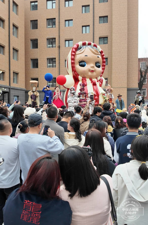 长春这条老街太会了！顶流艺术展+神仙市集全拿捏