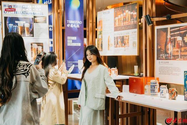 “时光之境”品鉴会及“时光之器”艺术微展在青岛啤酒·时光海岸精酿啤酒花园举行