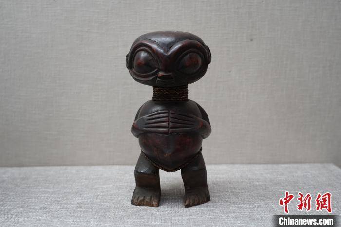 “万木有灵—非洲雕塑艺术展”河南安阳开展